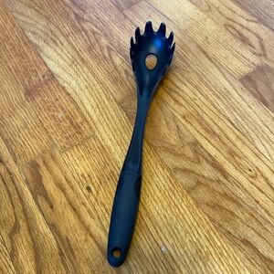 OXO Good Grips Spaghetti Server